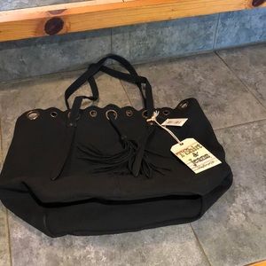 Black purse NEVER USED